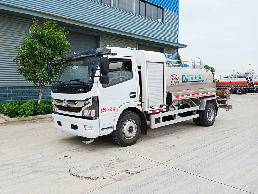 东风5方纯电动洒水车